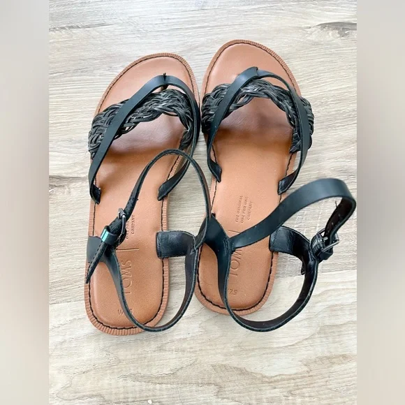 TOMS Black Lexie Strappy Sandals, Size 7.5 - Picture 7 of 12